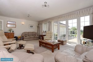 Sitting Room- click for photo gallery